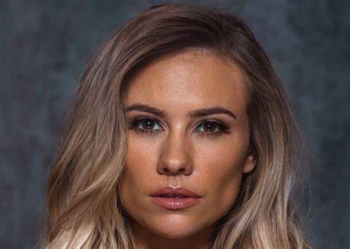 Addie Andrews Biography, Wikipedia (Early Life & Education)