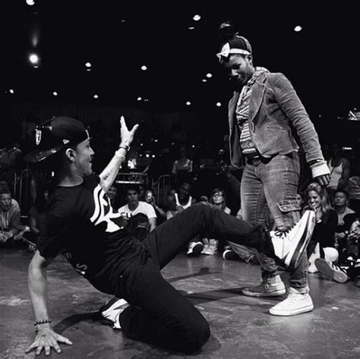 Ahlamalik during dance battle