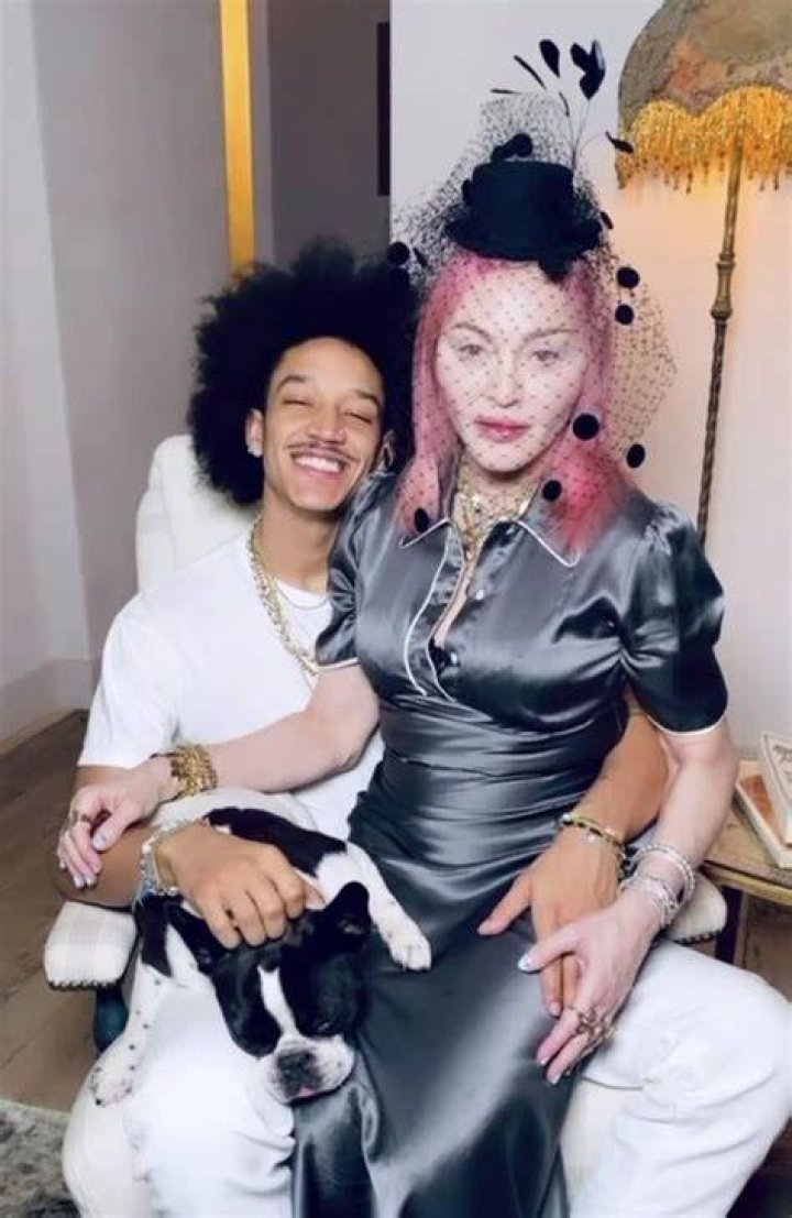 Ahlamalik Williams appeared in Cirque du Soleil show Michael Jackson's ONE