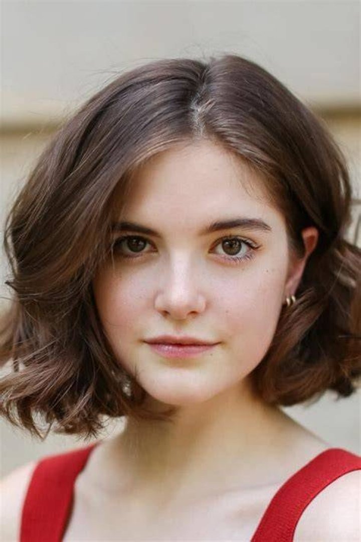 Ainsley Seiger was born on September 5, 1998