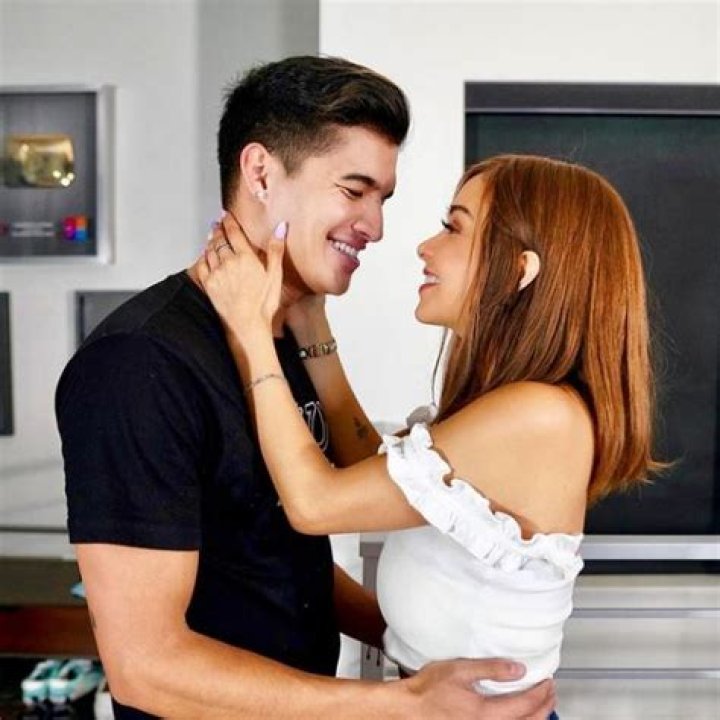 Alex Wassabi dated CaELiKe