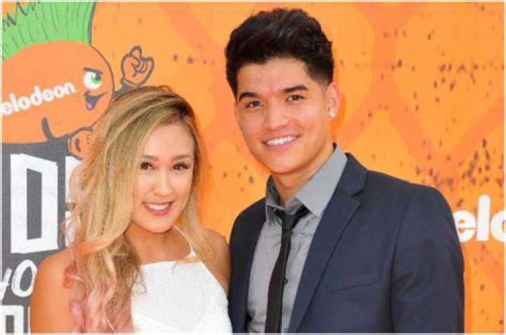 Alex Wassabi with his mom and dad