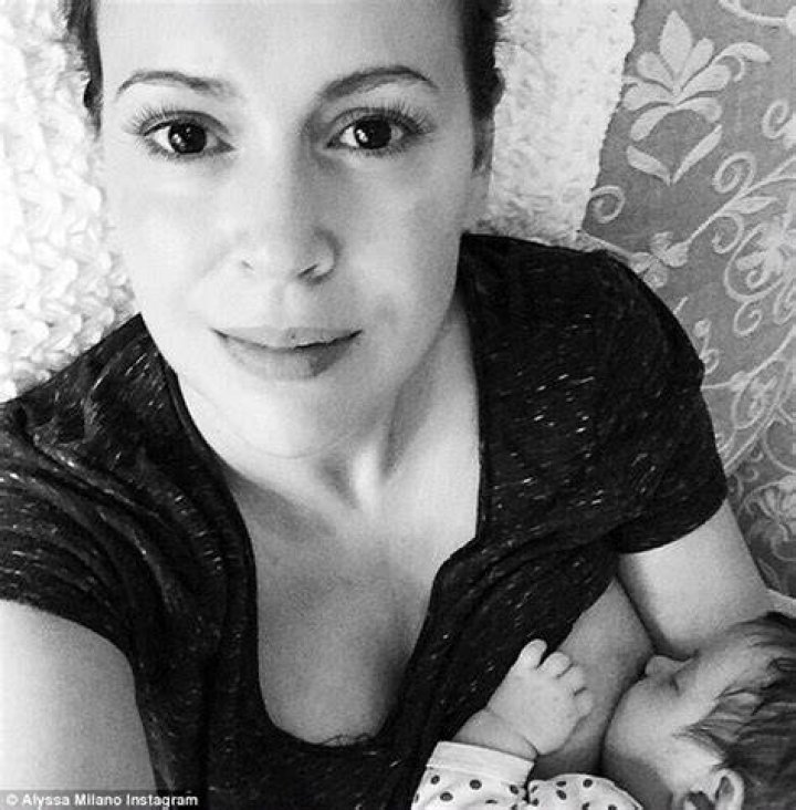 Alyssa milano breastfeeding