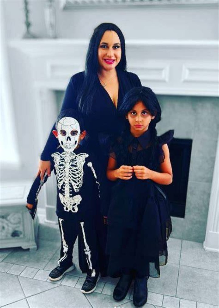 Angelica Robles and her kids