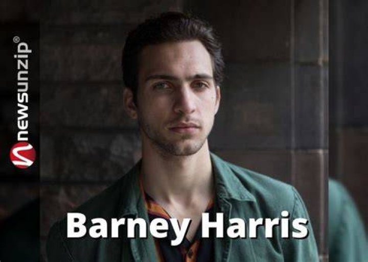 Barney Harris height