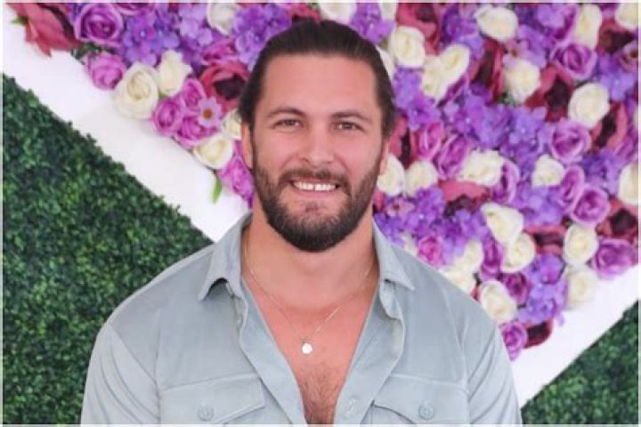 Brock Davies net worth