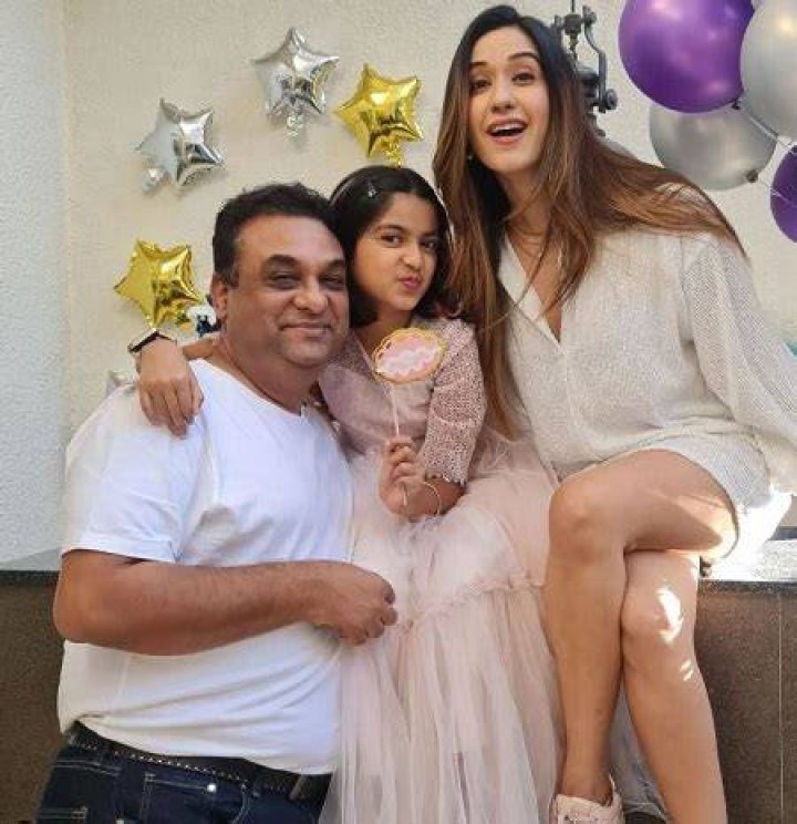 Chinu Kala with her daughter