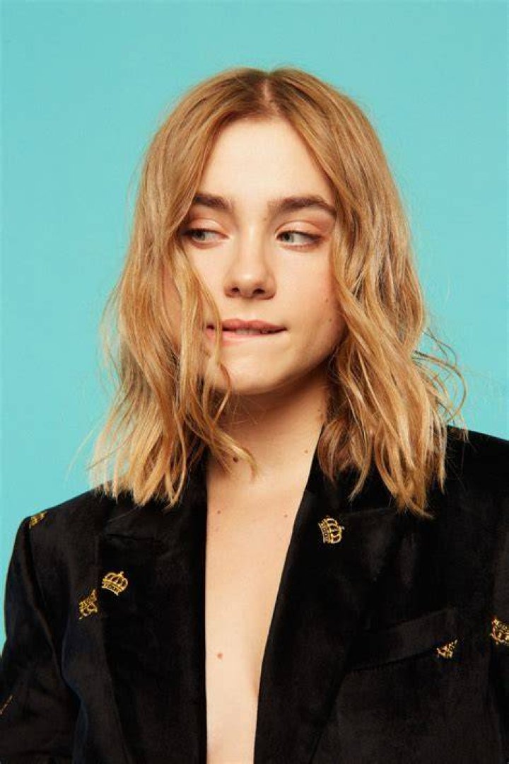 Clara Galle Height & Weight