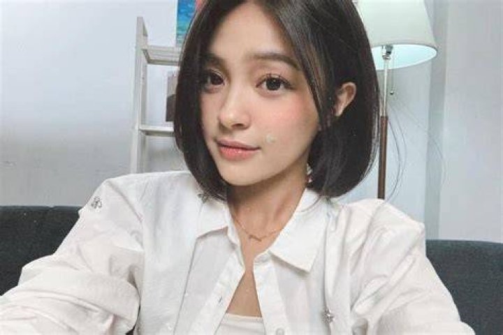 Eca Aura career