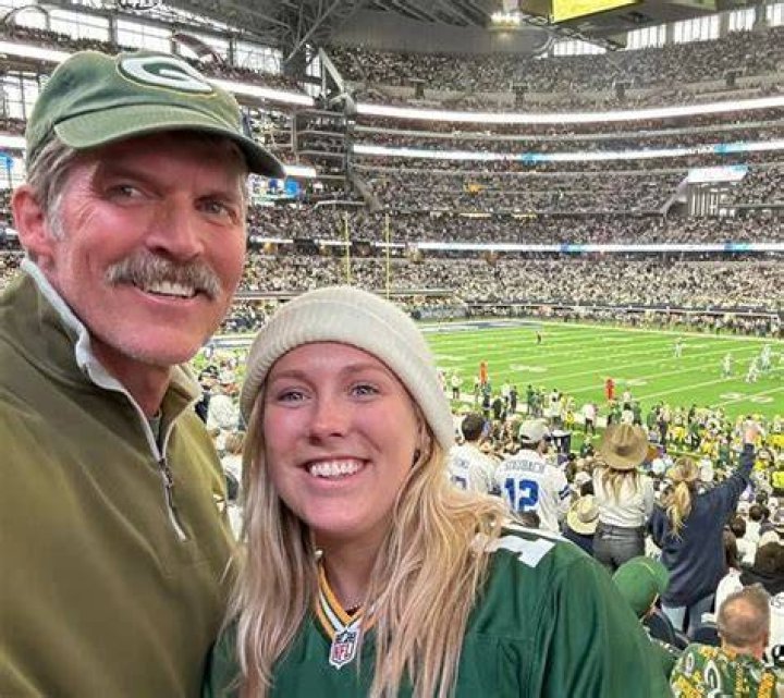 Eric Hovde with his youngest daughter