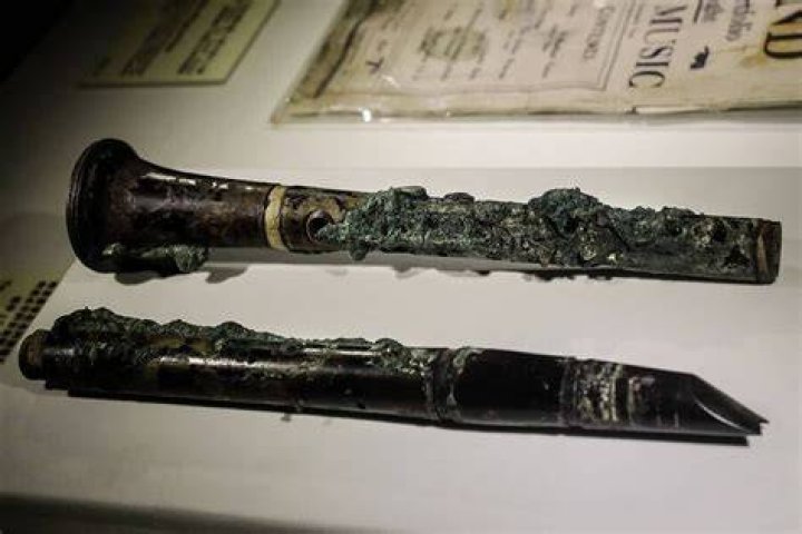 Flute From Titanic Wreck