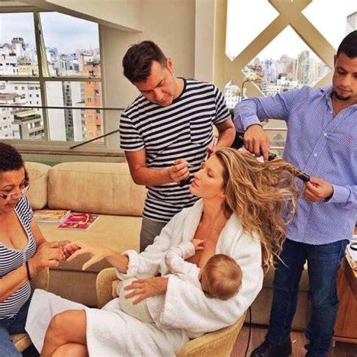 Gisele bundchen breastfeeding instagram