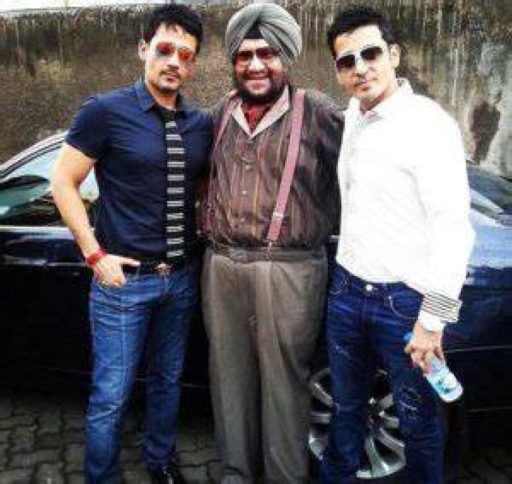 Harmeet Singh with his dad S Gulzar Singh Chandhoke and brother Manmeet Singh
