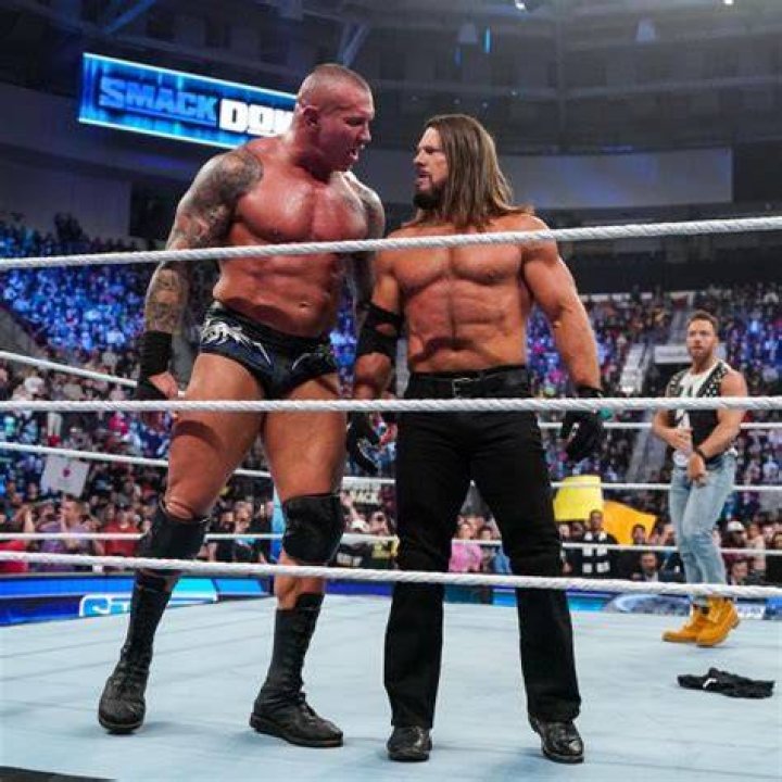 How tall is AJ Styles