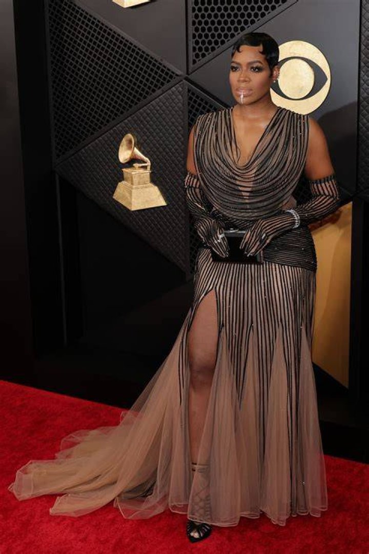 How tall is Fantasia Barrino