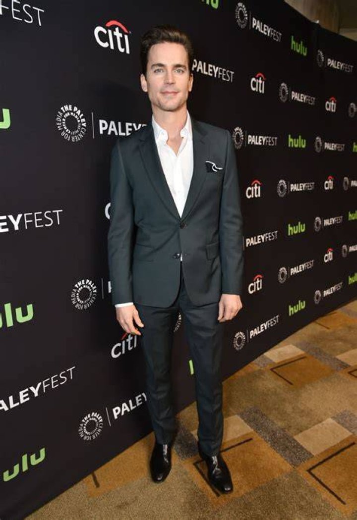 How tall is Matt Bomer