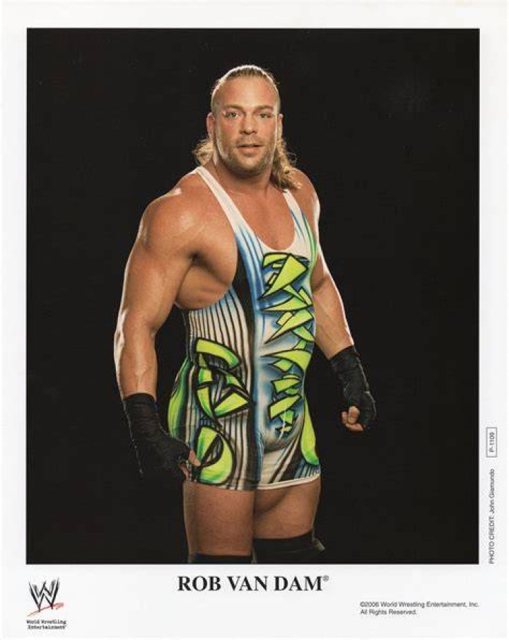 How tall is Rob Van Dam