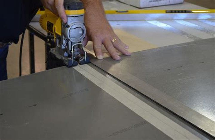 How to cut formica sheet