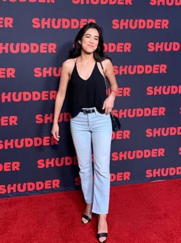Jade Bender height is 5 feet 6 inches