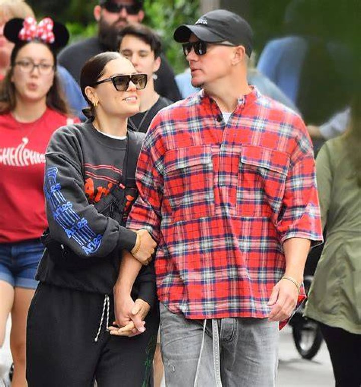 Jessie J Channing Tatum relationship disney land pda hugging