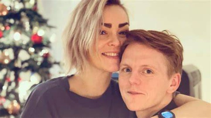 Jonas Strand Gravli and Trude Bratlie got engaged on 24 December 2020