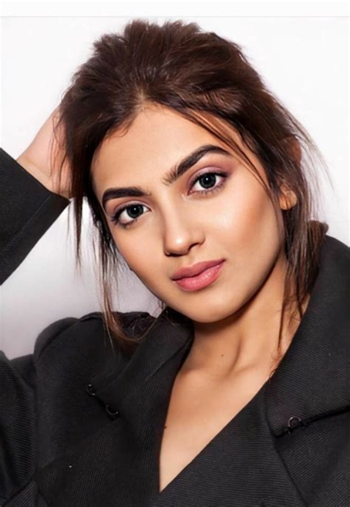 Kashika Kapoor is an actress