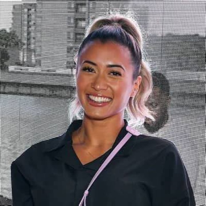 Kaz Crossley wiki