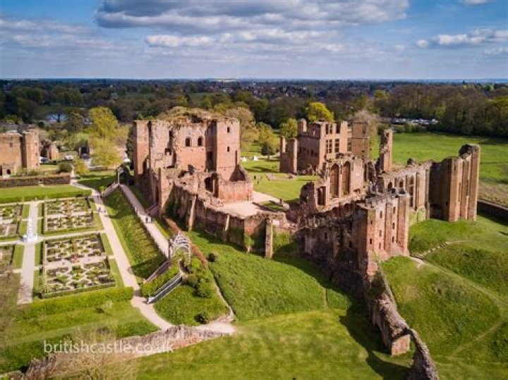 Kenilworth Castle's Catapult Stones