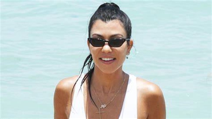 kourtney kardashian ivf body