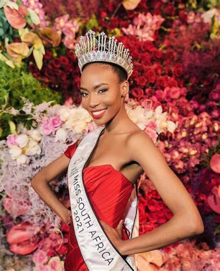 Lalela Mswane started her career after signing a deal with a modeling agency Alushi Models