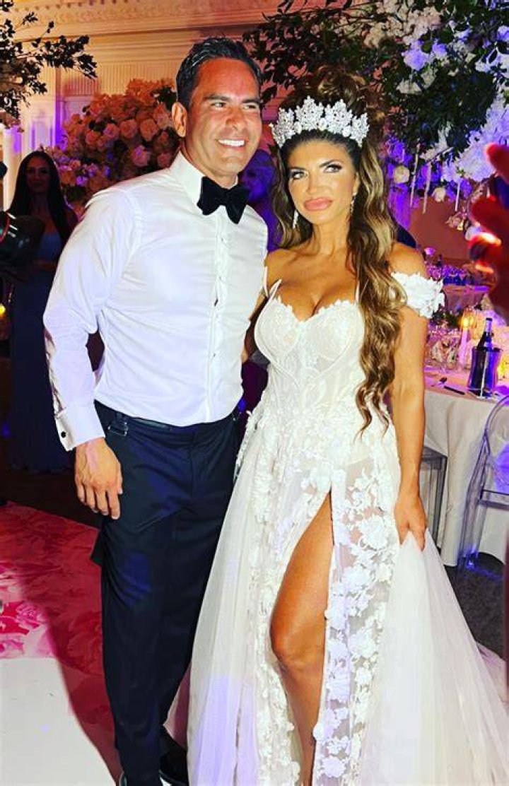 Luis Ruelas got married to Teresa Giudice