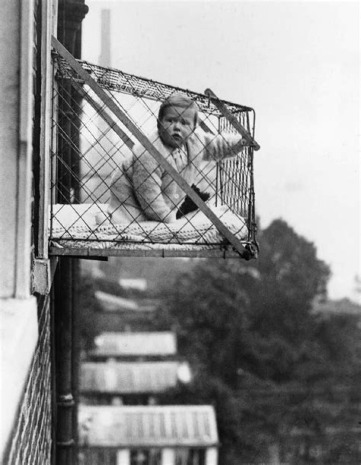 Opening Window Baby Cages 1930s