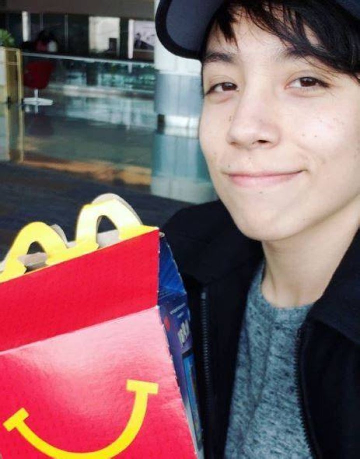 Quackity loves fast food