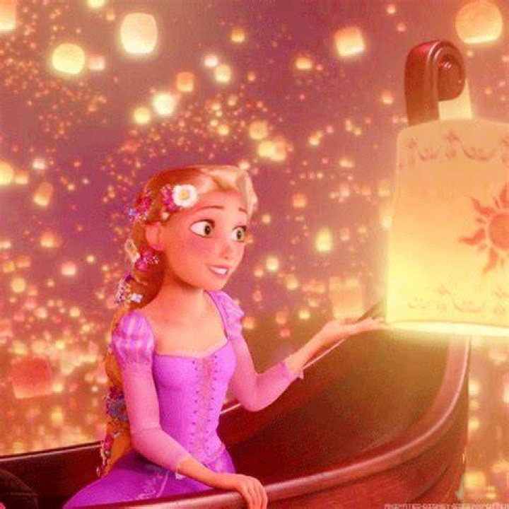 rapunzel- disney gif