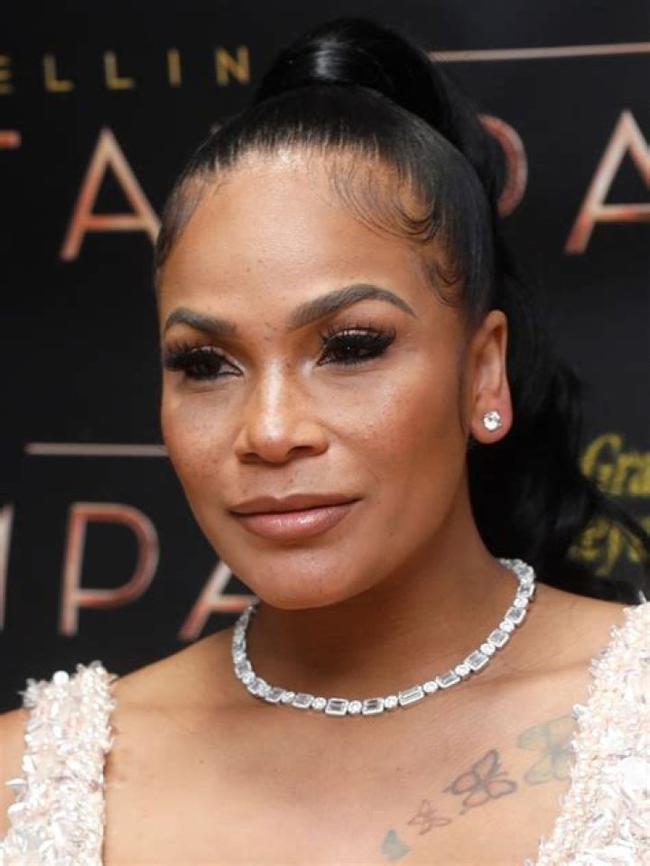 Sharelle Rosado is a Real Estate Agent
