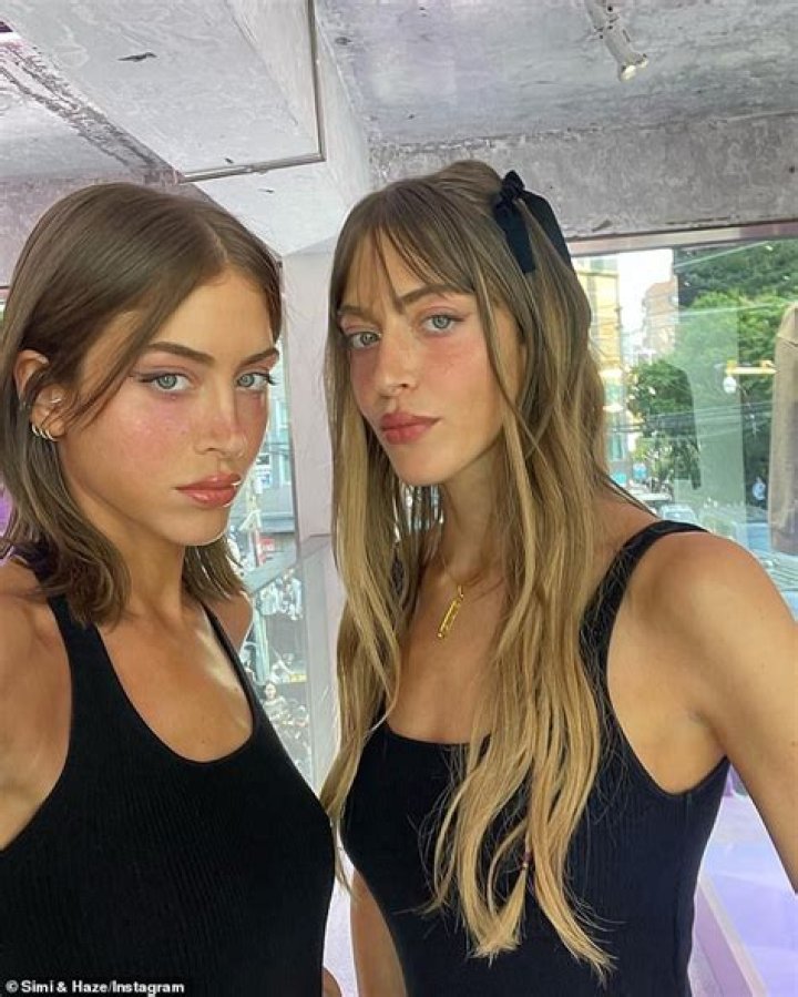 Simi with her twin sister Haya Abu Khadra
