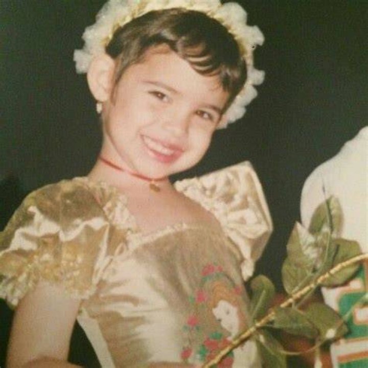 Sofia Carson Childhood Photo with her Father Jose Daccarett