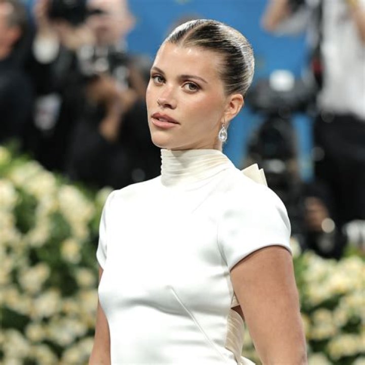 Sofia Richie Wears a Sheet Mask While Getting Her Hair and Makeup Done 
