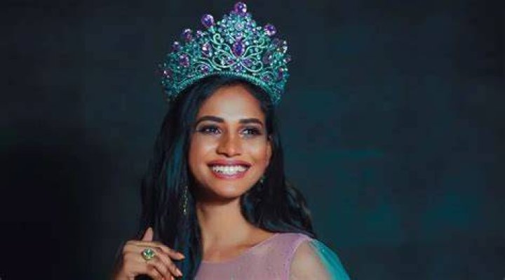 Sruthy Sithara is a model