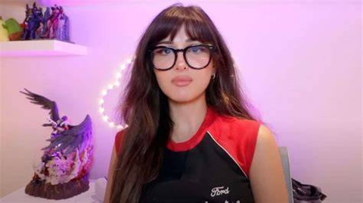 SSSniperWolf Twitch account