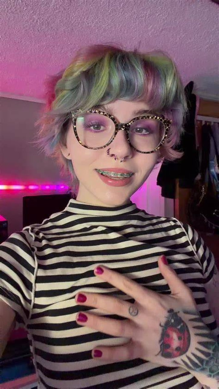Tiktok Dolly