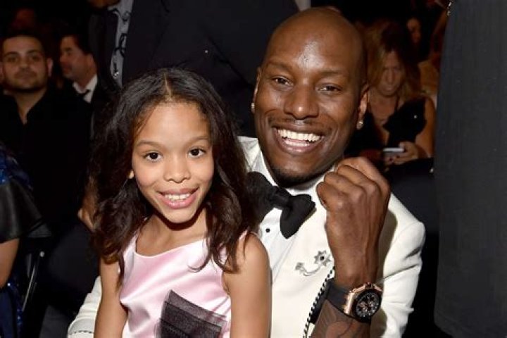 Tyrese Gibson with his kids