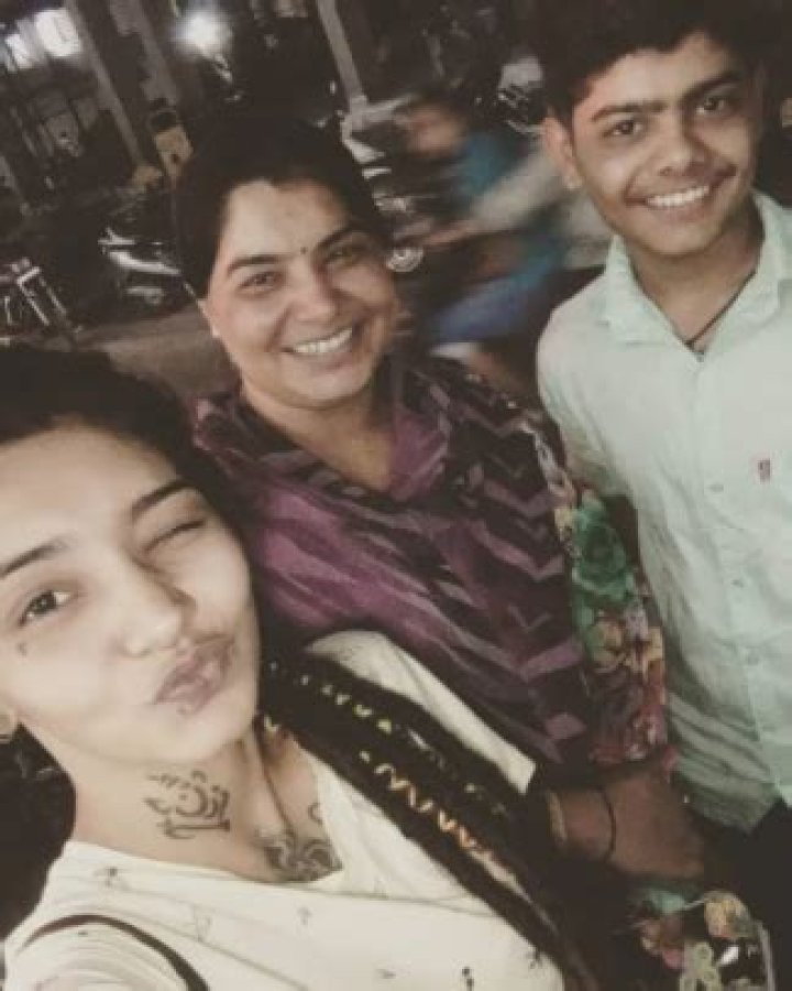 Vishwa Rathod with her mother