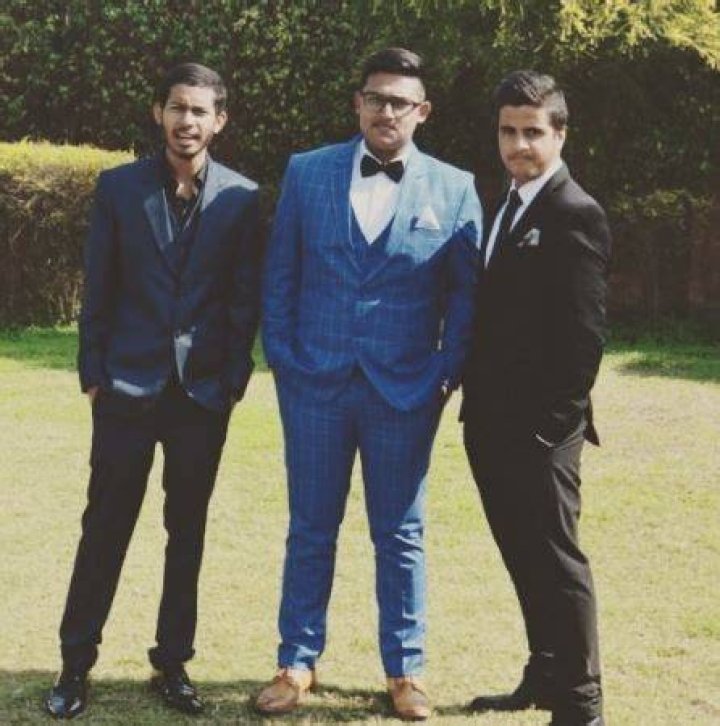 Vivrant Sharma and friends