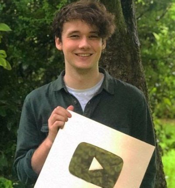 Wilbur Soot British YouTube Content Creator, Twitch Streamer, Gamer, Musician, Singer, and Songwriter