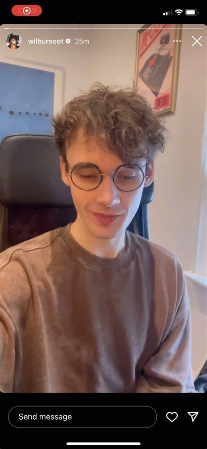 Wilbur Soot has a Bachelor's degree in Editing and Post Production