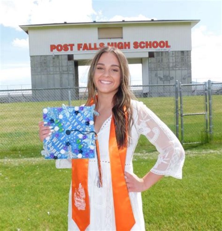Xana Kernodles school graduation picture