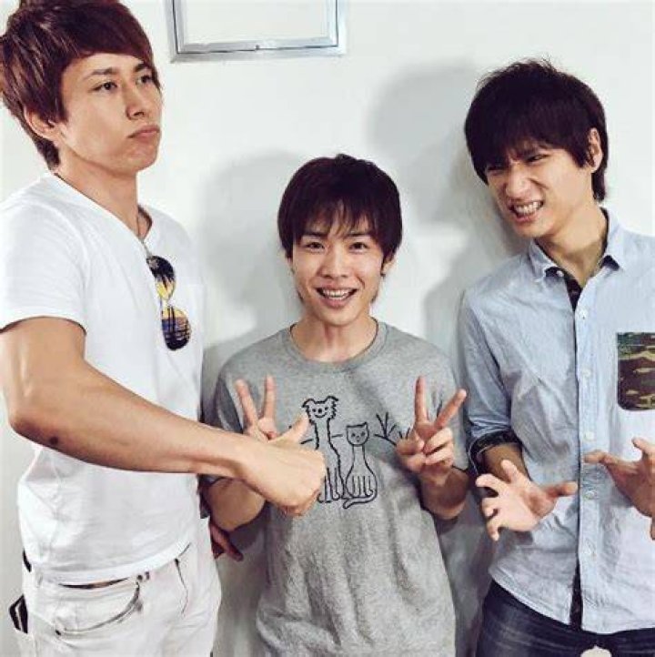 Yoshihiko Arima and his friends