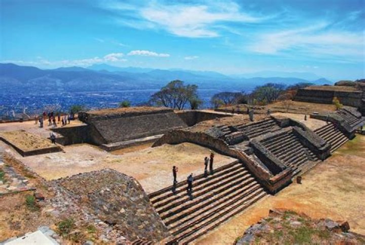 Zapotec Ruins On Cerro De Pena